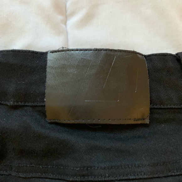 YLSK distressed black denim size 30 - Picture 8 of 8